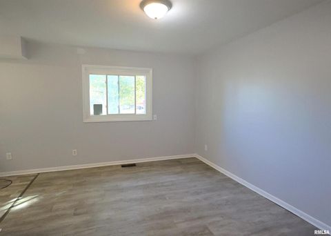 Tiny photo for 11 RIDGE Road, Centralia, IL 62801 (MLS # EB460101)