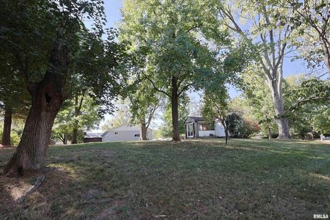 Tiny photo for 11 RIDGE Road, Centralia, IL 62801 (MLS # EB460101)