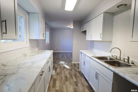 Tiny photo for 11 RIDGE Road, Centralia, IL 62801 (MLS # EB460101)