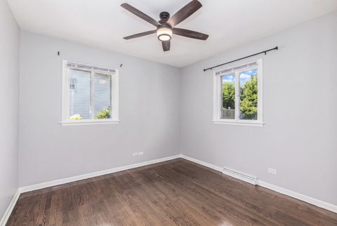 Tiny photo for 704 N Wilshire Drive, Mount Prospect, IL 60056 (MLS # 12707547)