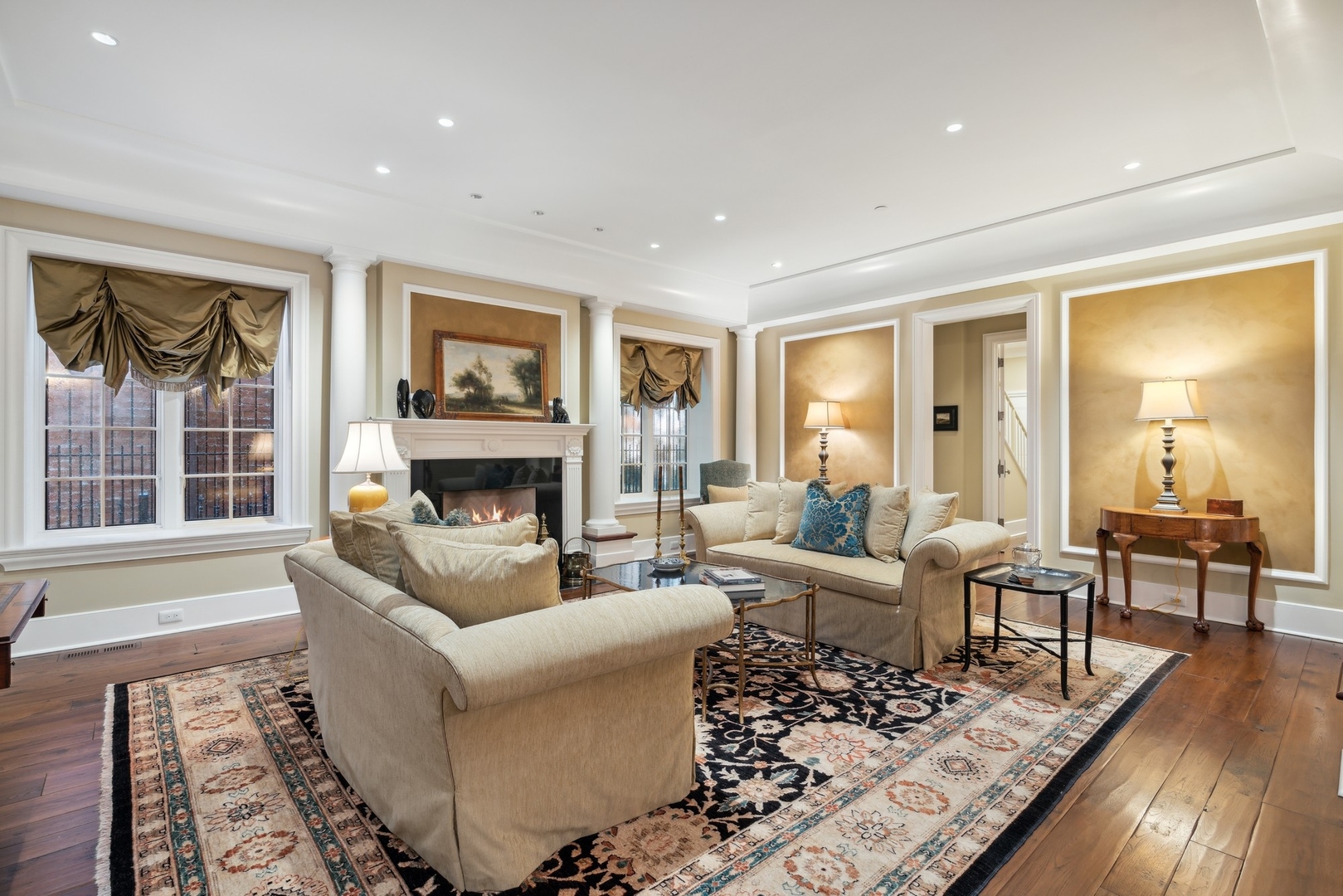 446 W Huron Street