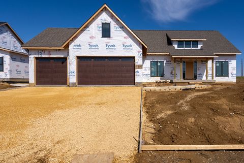 Photo of 7105 Black Oak Drive, Bettendorf, IA 52722 (MLS # 12548587)