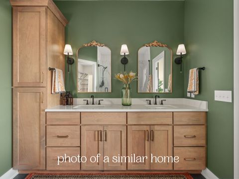 Tiny photo for 7105 Black Oak Drive, Bettendorf, IA 52722 (MLS # 12548587)