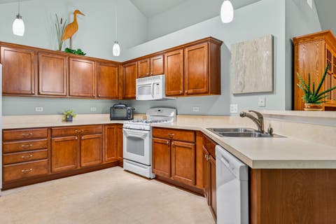 Tiny photo for 638 Handel Lane, Woodstock, IL 60098 (MLS # 12646645)
