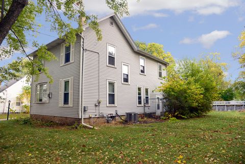 Tiny photo for 1050 State Street, Ottawa, IL 61350 (MLS # 12500926)