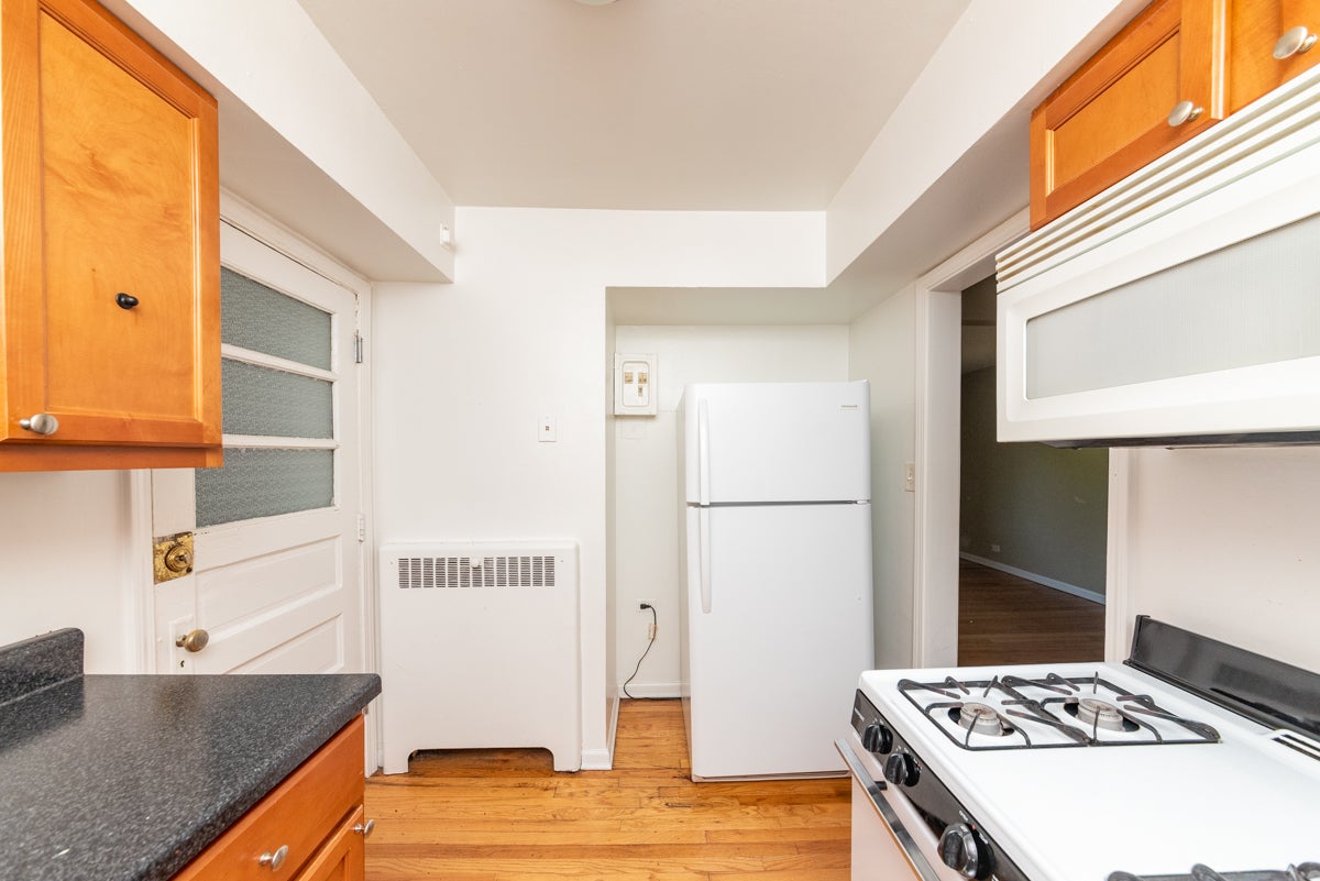233 Custer Avenue 2