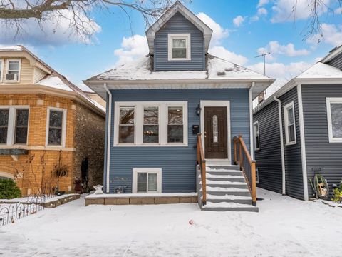 Photo of 6243 W Byron Street, Chicago, IL 60634 (MLS # 12553042)