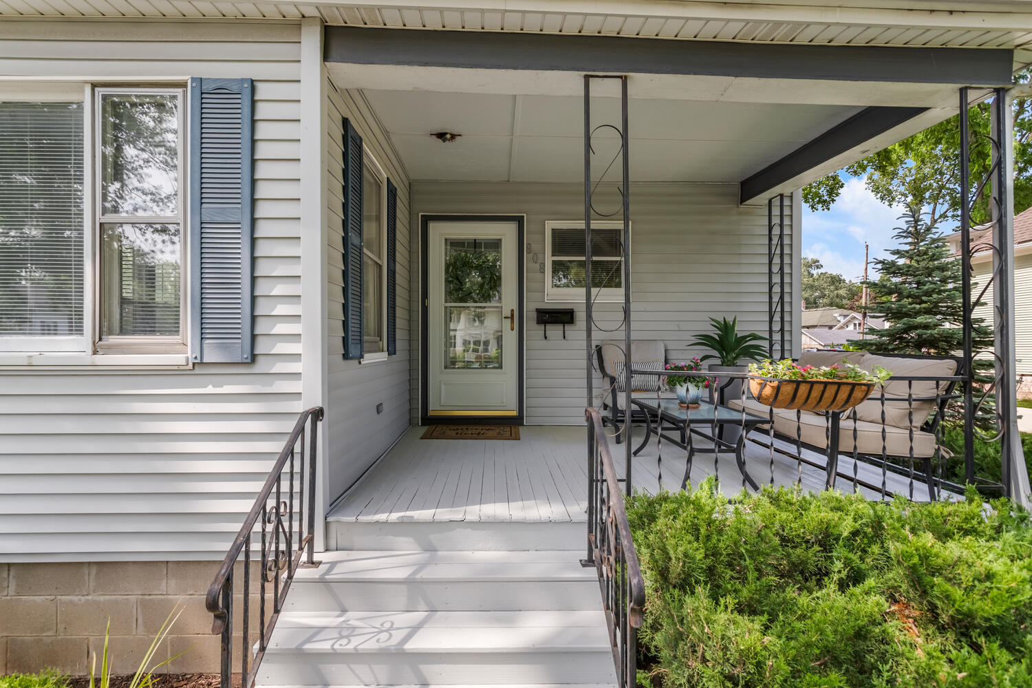 808 W Green Street