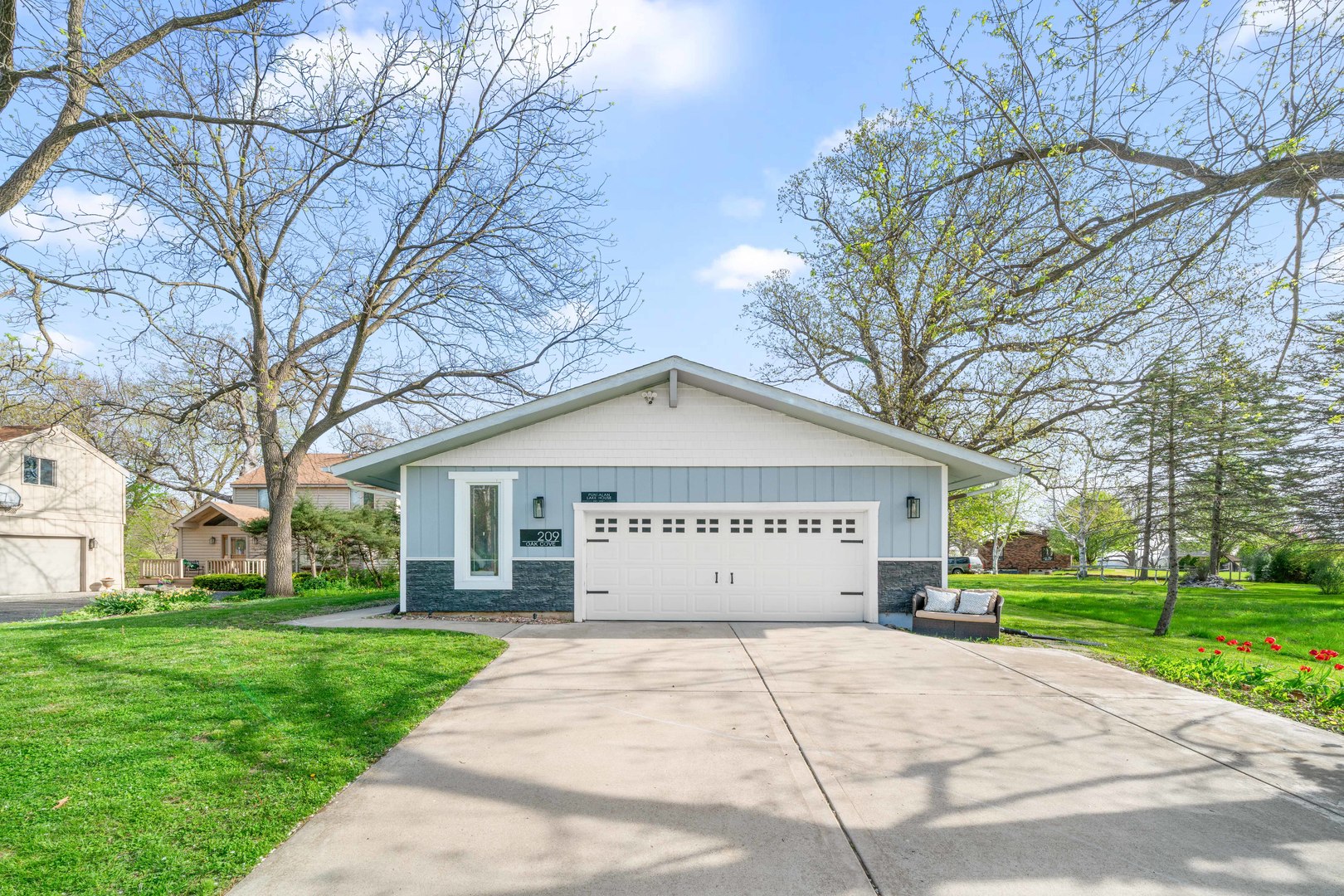 209 Oak Cove