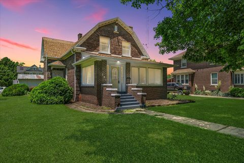 Photo of 301 N Main Street, Fithian, IL 61844 (MLS # 12401068)