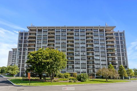 8815 W Golf Road 10C Niles IL 60714