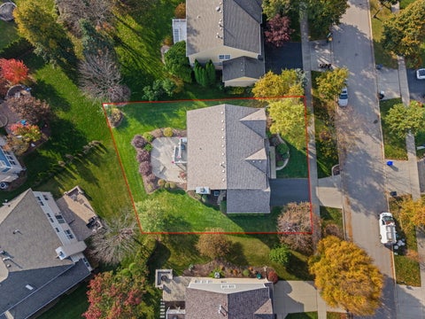 Tiny photo for 668 Sycamore Street, Vernon Hills, IL 60061 (MLS # 12782626)