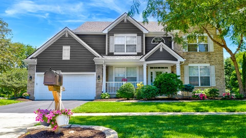 Photo of 668 Sycamore Street, Vernon Hills, IL 60061 (MLS # 12782626)