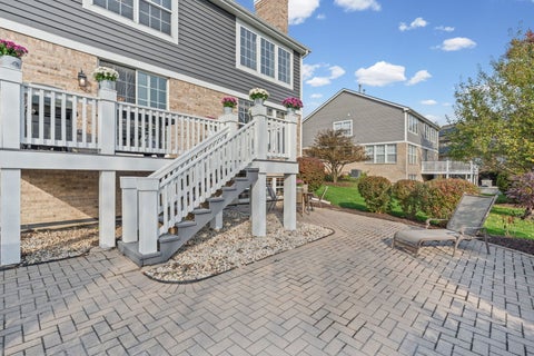 Tiny photo for 668 Sycamore Street, Vernon Hills, IL 60061 (MLS # 12782626)