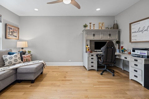 Tiny photo for 668 Sycamore Street, Vernon Hills, IL 60061 (MLS # 12782626)