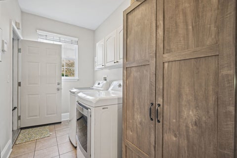 Tiny photo for 668 Sycamore Street, Vernon Hills, IL 60061 (MLS # 12782626)