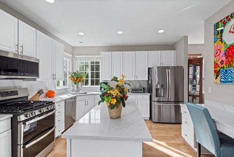 Tiny photo for 668 Sycamore Street, Vernon Hills, IL 60061 (MLS # 12782626)