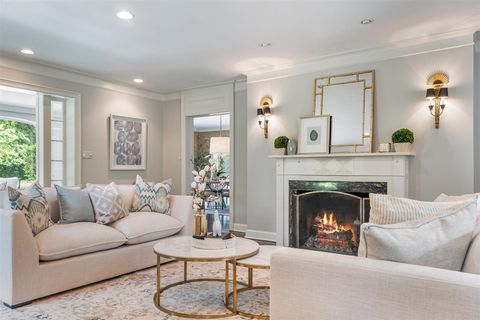 Tiny photo for 62 Woodley Road, Winnetka, IL 60093 (MLS # 12587043)