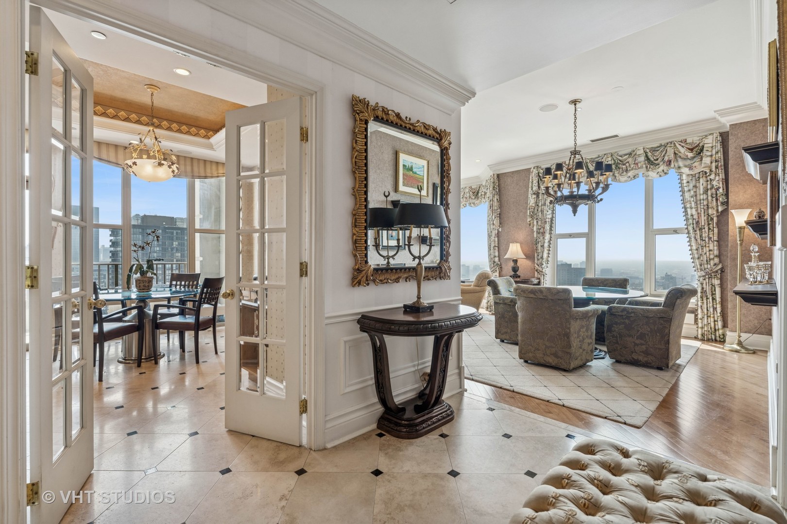 25 E SUPERIOR Street 4302