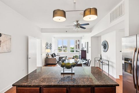 Tiny photo for 6000 N Cicero Avenue #410, Chicago, IL 60646 (MLS # 12439222)