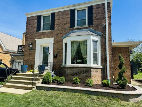 Photo of 2243 S 3rd Avenue, Riverside, IL 60546 (MLS # 12574541)