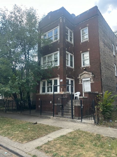7040 S Emerald Avenue Chicago IL 60621