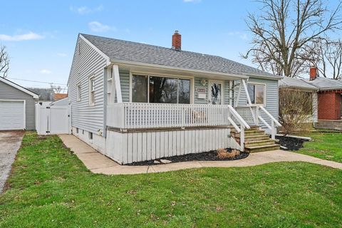 Tiny photo for 3535 Washington Street, Lansing, IL 60438 (MLS # 12609588)