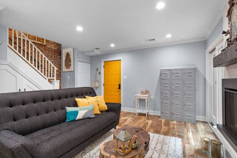 Tiny photo for 1912 N Cleveland Avenue #B, Chicago, IL 60614 (MLS # 12734307)