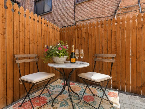 Tiny photo for 1912 N Cleveland Avenue #B, Chicago, IL 60614 (MLS # 12734307)