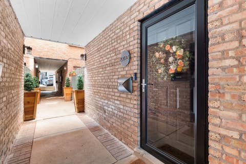 Tiny photo for 1912 N Cleveland Avenue #B, Chicago, IL 60614 (MLS # 12734307)