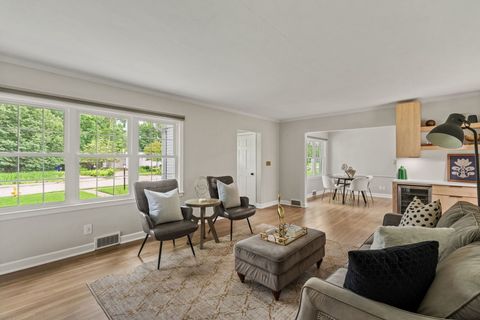 Tiny photo for 2140 Fairhaven Road, Davenport, IA 52803 (MLS # 12684346)