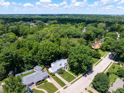Tiny photo for 2140 Fairhaven Road, Davenport, IA 52803 (MLS # 12684346)