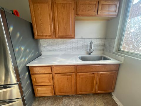 Tiny photo for 2245 W Farwell Avenue #3B, Chicago, IL 60645 (MLS # 12494749)