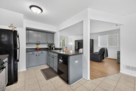 Tiny photo for 939 Four Seasons Boulevard, Aurora, IL 60504 (MLS # 12599920)