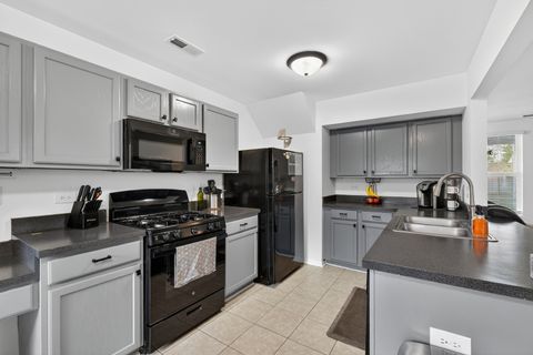 Tiny photo for 939 Four Seasons Boulevard, Aurora, IL 60504 (MLS # 12599920)