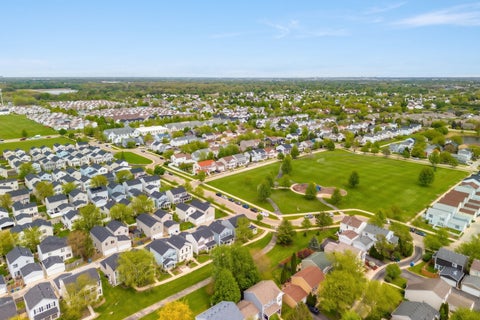 Tiny photo for 939 Four Seasons Boulevard, Aurora, IL 60504 (MLS # 12599920)