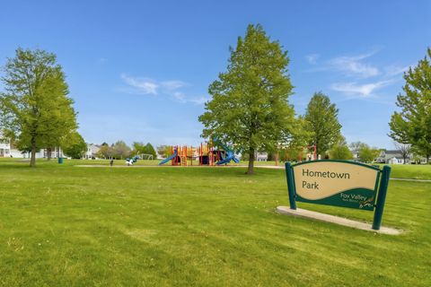 Tiny photo for 939 Four Seasons Boulevard, Aurora, IL 60504 (MLS # 12599920)
