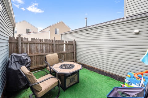Tiny photo for 939 Four Seasons Boulevard, Aurora, IL 60504 (MLS # 12599920)