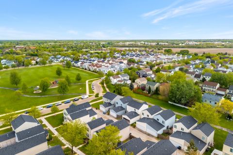 Tiny photo for 939 Four Seasons Boulevard, Aurora, IL 60504 (MLS # 12599920)