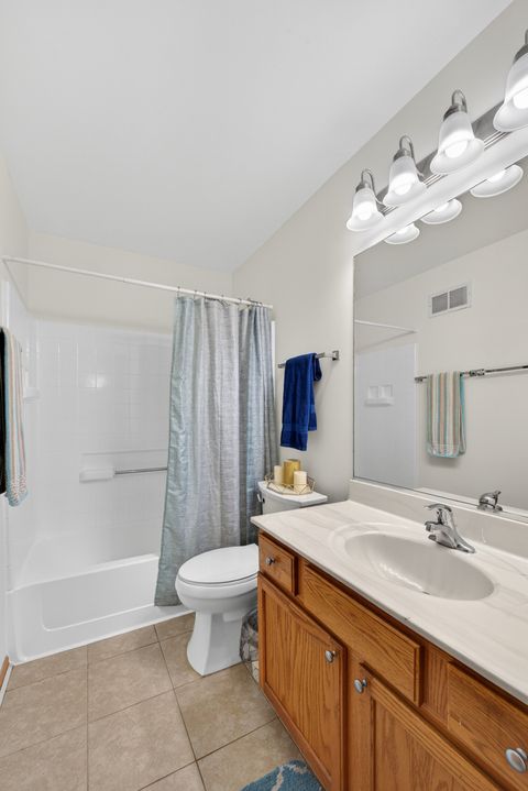 Tiny photo for 939 Four Seasons Boulevard, Aurora, IL 60504 (MLS # 12599920)