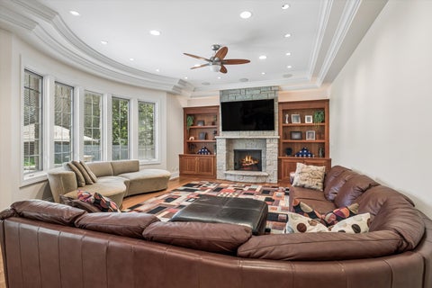 Tiny photo for 515 S Sunnyside Avenue, Elmhurst, IL 60126 (MLS # 12760177)