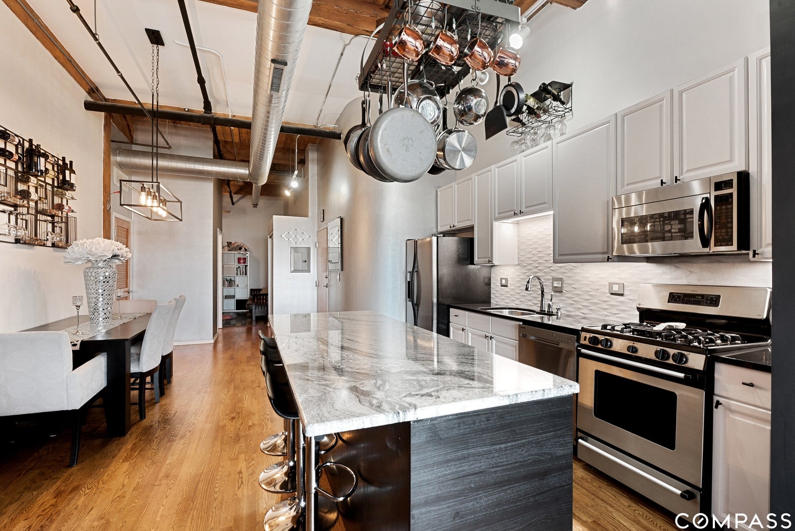 1500 W Monroe Street 623