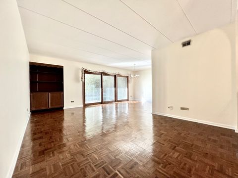 Tiny photo for 4116 W 99th Street #1A, Oak Lawn, IL 60453 (MLS # 12492301)