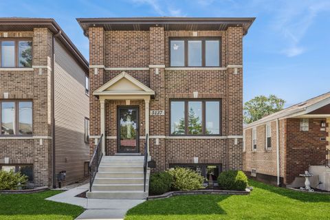 Photo of 5137 S Mobile Avenue, Chicago, IL 60638 (MLS # 12651925)