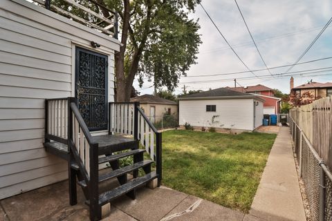 Tiny photo for 6022 N Saint Louis Avenue, Chicago, IL 60659 (MLS # 12469304)