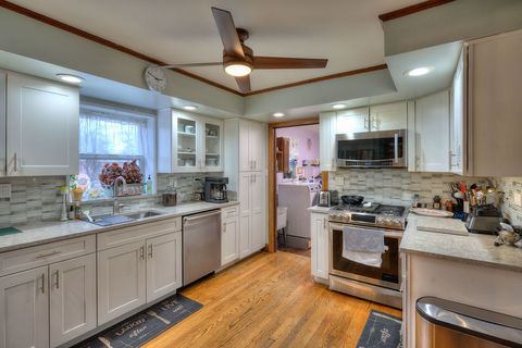 Tiny photo for 10840 S Ridgeland Avenue, Worth, IL 60482 (MLS # 12491803)