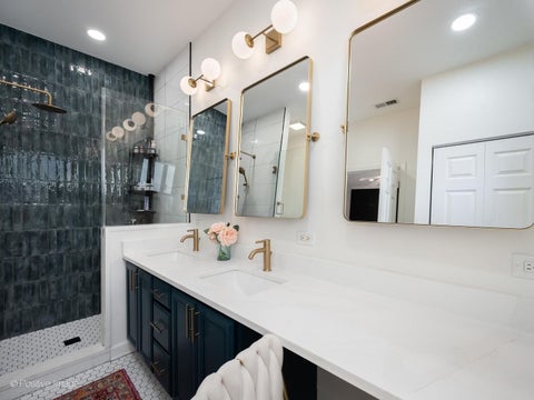 Tiny photo for 929 N DAMEN Avenue #2, Chicago, IL 60622 (MLS # 12728977)