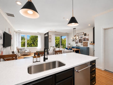 Tiny photo for 929 N DAMEN Avenue #2, Chicago, IL 60622 (MLS # 12728977)
