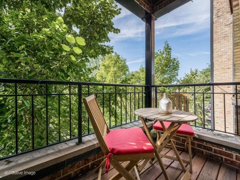 Tiny photo for 929 N DAMEN Avenue #2, Chicago, IL 60622 (MLS # 12728977)