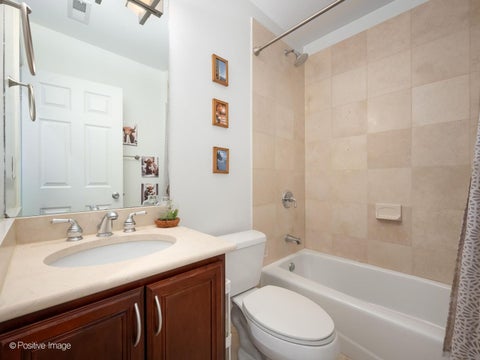 Tiny photo for 929 N DAMEN Avenue #2, Chicago, IL 60622 (MLS # 12728977)